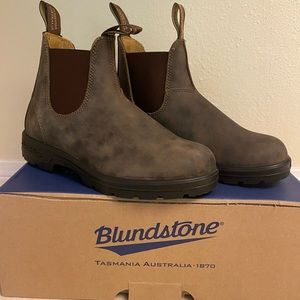 SOLD Blundstone 585 Leather Boots US 7.5